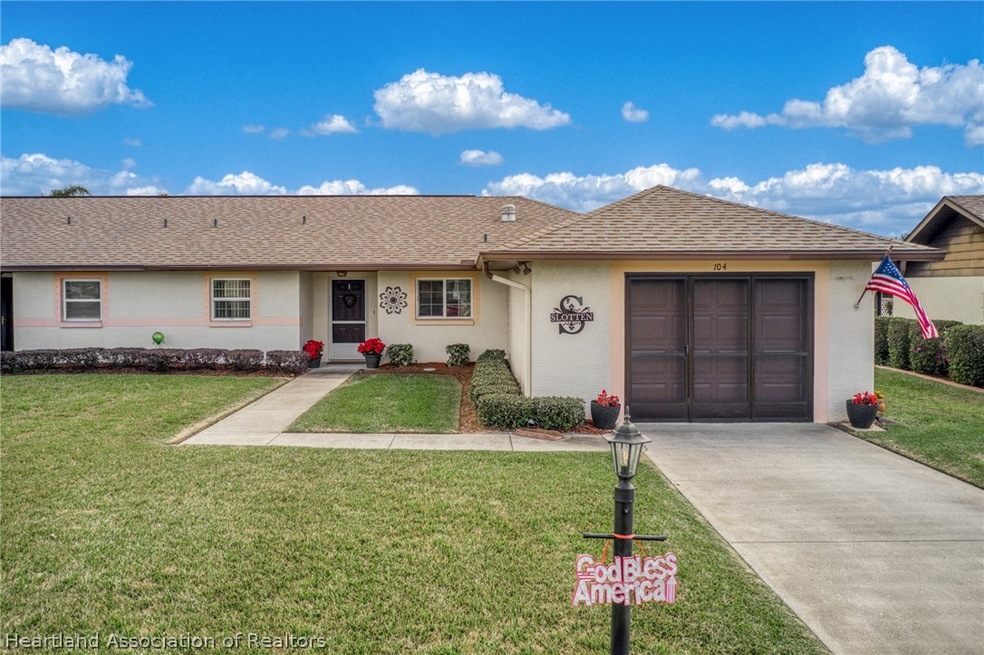 104 Edgewater Dr S, Lake Placid, FL 33852 - photo 1