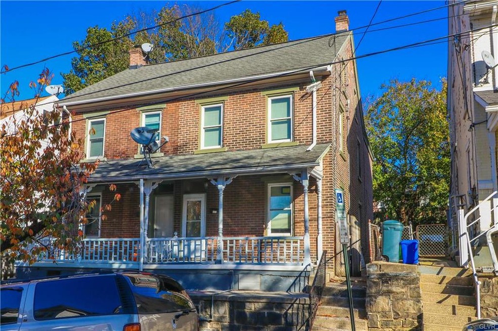 559 Ontario St, Bethlehem, PA 18015 - photo 1