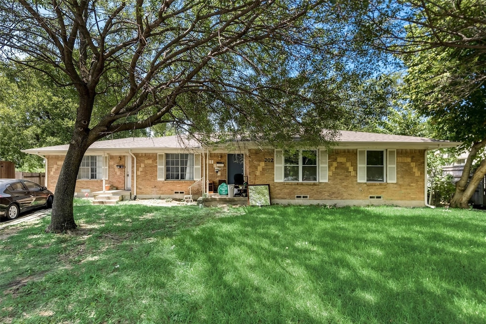 902 Spring Valley Plaza, Richardson, TX 75080 - photo 1