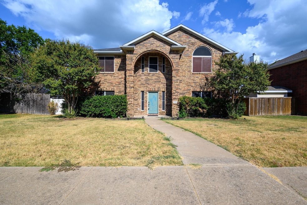 1105 Hall Dr, Wylie, TX 75098 - photo 1