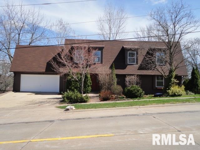 1925 14th St, Bettendorf, IA 52722 - photo 1