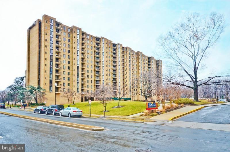The Brittany unit 209, Arlington, VA 22204 - photo 1