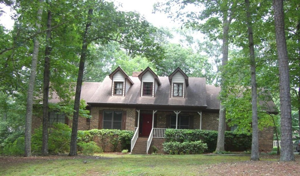 876 Ryan Ln SW, Lilburn, GA 30047 - photo 1