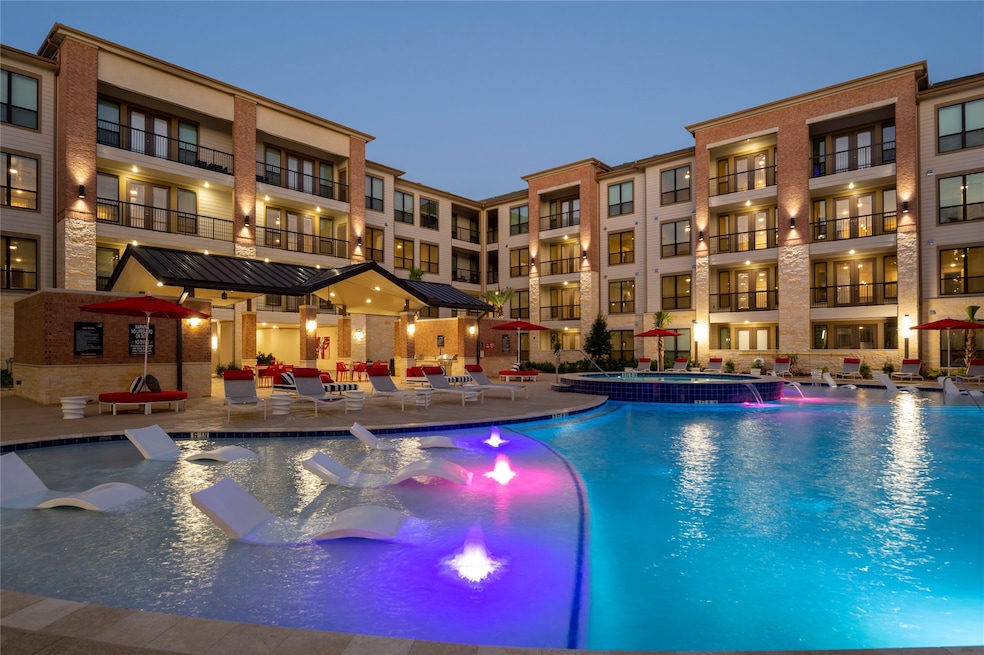 Pool with in water lounger