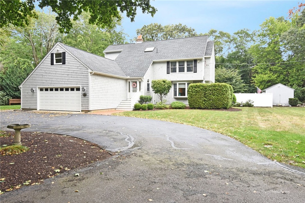 709 Division Rd, East Greenwich, RI 02818 - photo 1