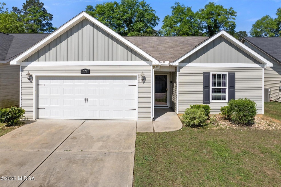 220 Allentown Ln, MacOn, GA 31216 - photo 1