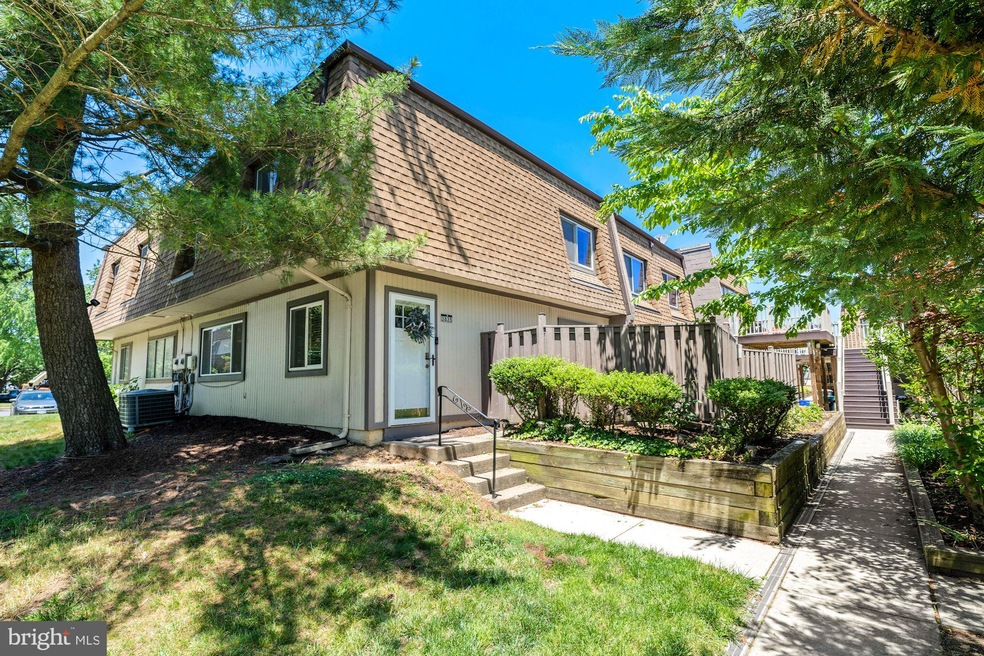 3835 Joshua Place unit B, Alexandria, VA 22309 - photo 1