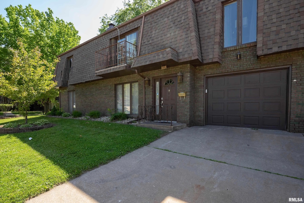 For Rent $1,999/month