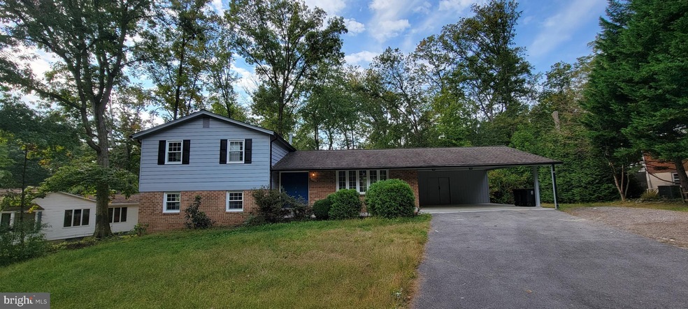 16006 Malcolm Dr, Laurel, MD 20707 - photo 1