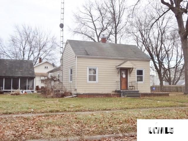 602 N Mclean St, Lincoln, IL 62656 - photo 1
