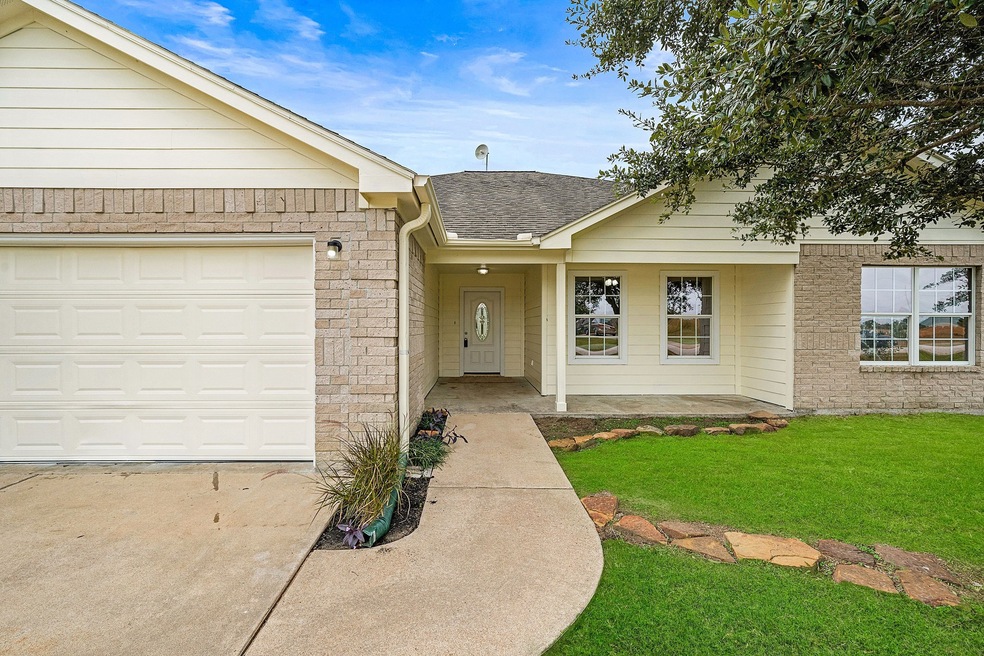 32903 Shriver Ln, Waller, TX 77484 - photo 1