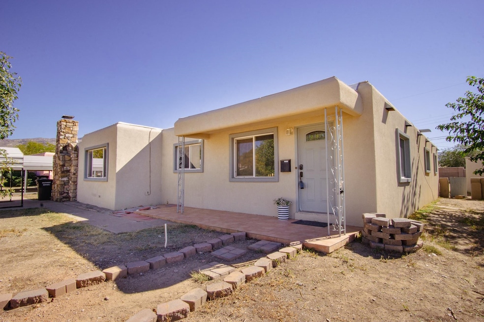 1504 Roosevelt Ave, Alamogordo, NM 88310 - photo 1