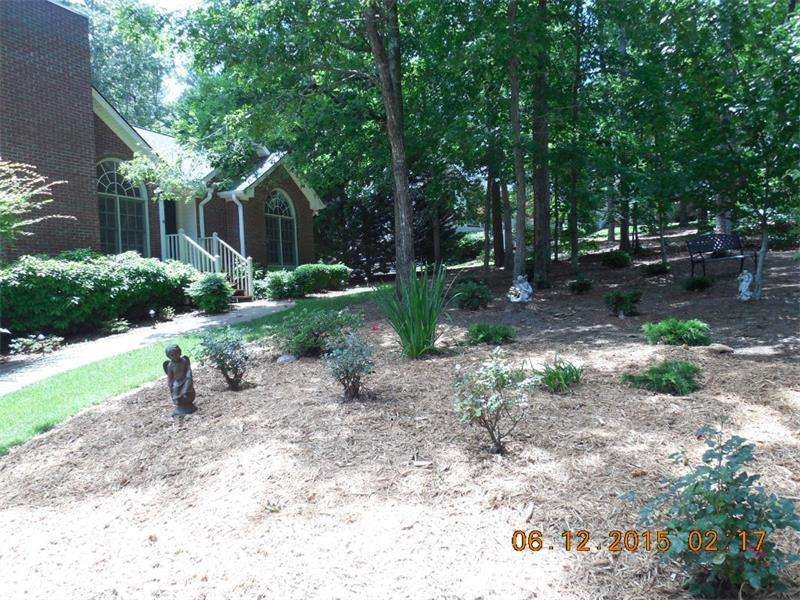 Beautifully Landscaped Front Yard .