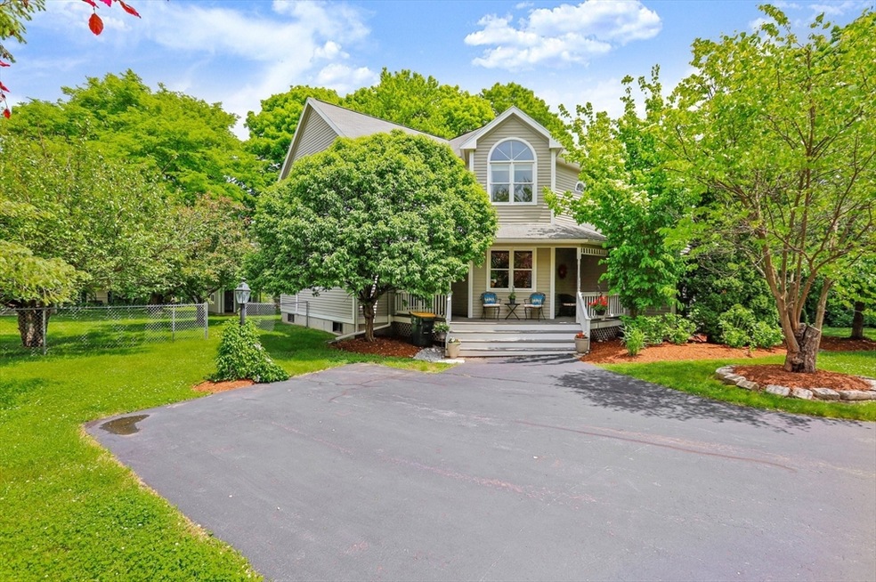 4 Linbrook Ln, Franklin, MA 02038 - photo 1