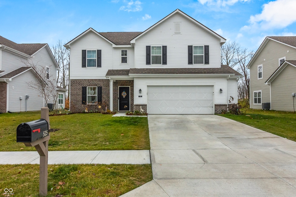 525 Rambo Dr, Carmel, IN 46074 - photo 1