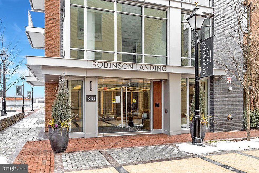 10 Bakers Walk unit 101, Alexandria, VA 22314 - photo 1