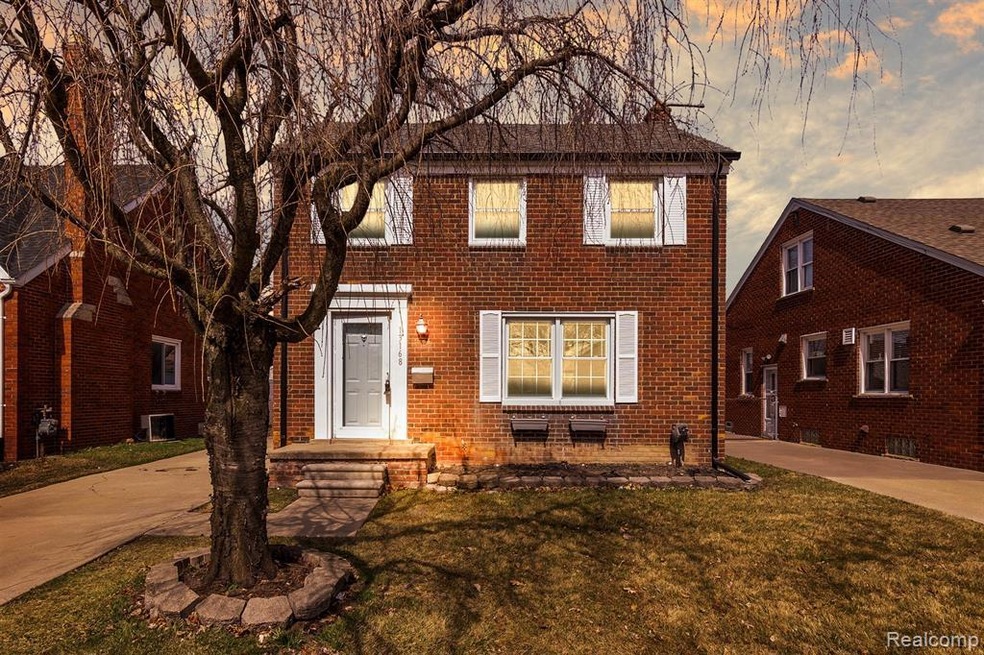 01-13168 Sycamore St-WindowStill-Real-Estate-Photo