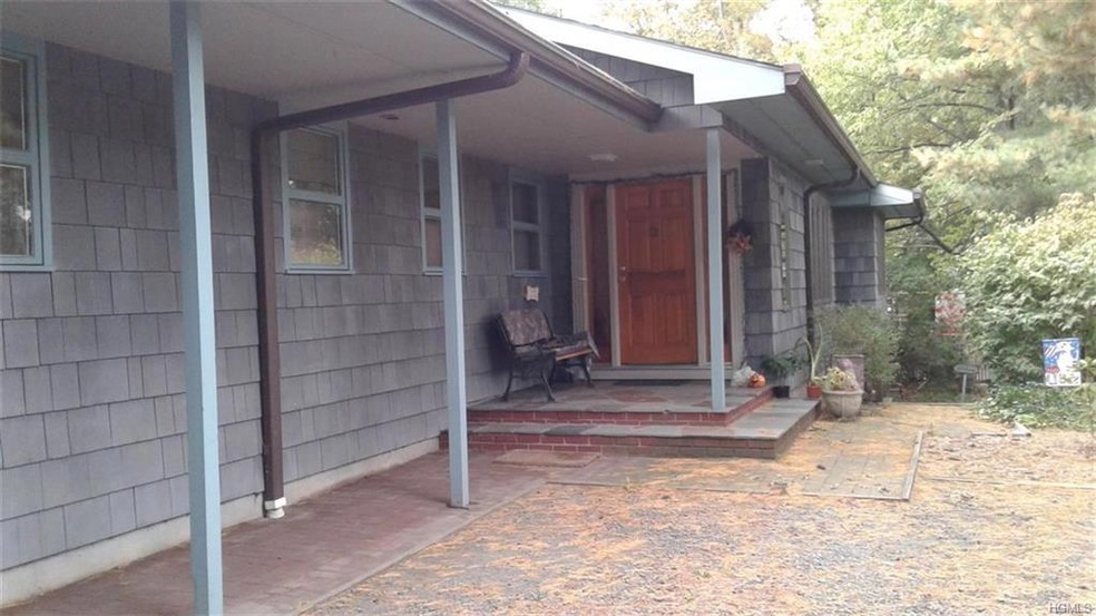 3 Main Dr, Nanuet, NY 10954 - photo 1