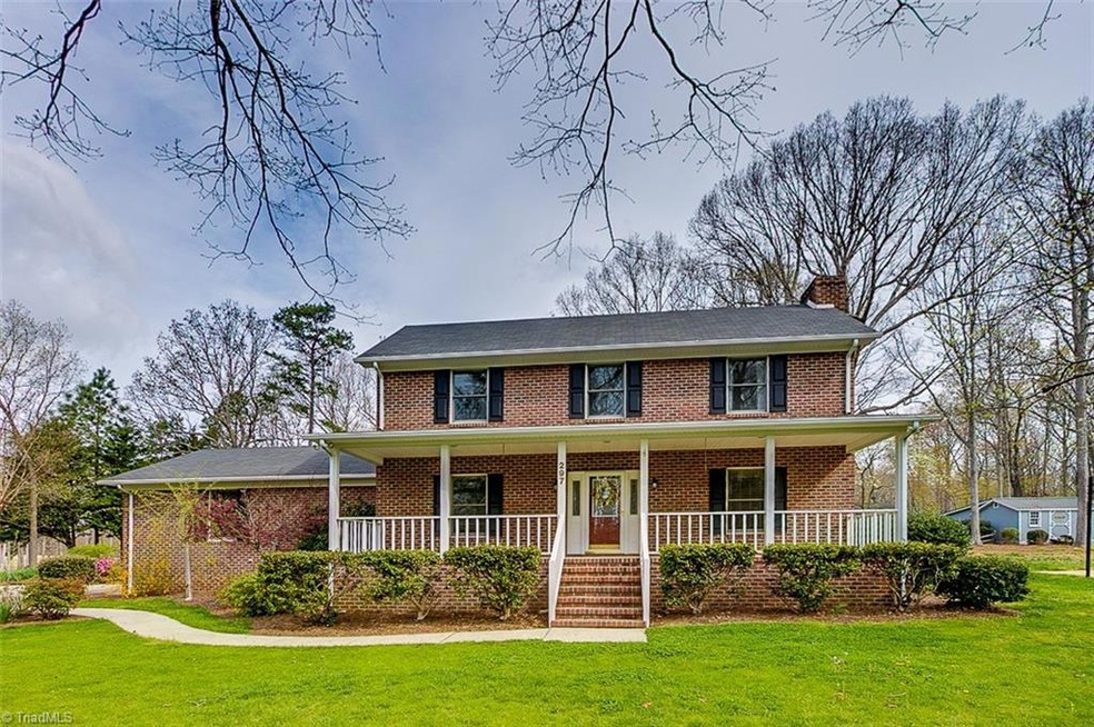 297 Walnut Dr, Asheboro, NC 27205 - photo 1