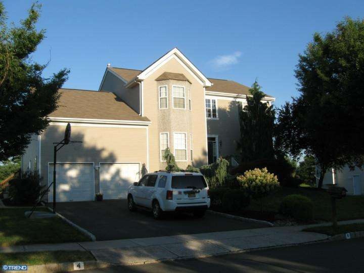 4 Country Woods Dr, Kendall Park, NJ 08824 - photo 1