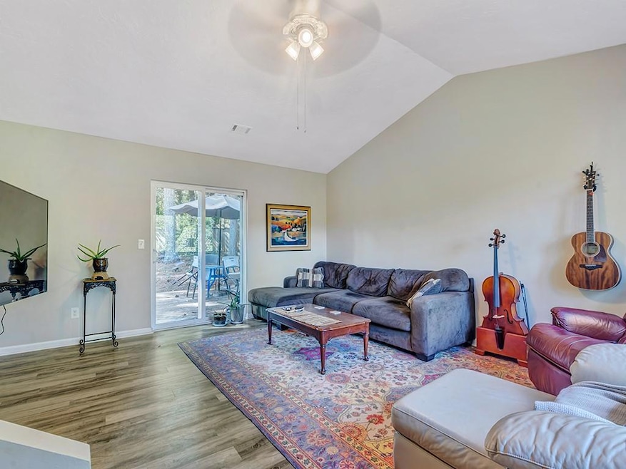 Here’s a view of the large living room from the fr