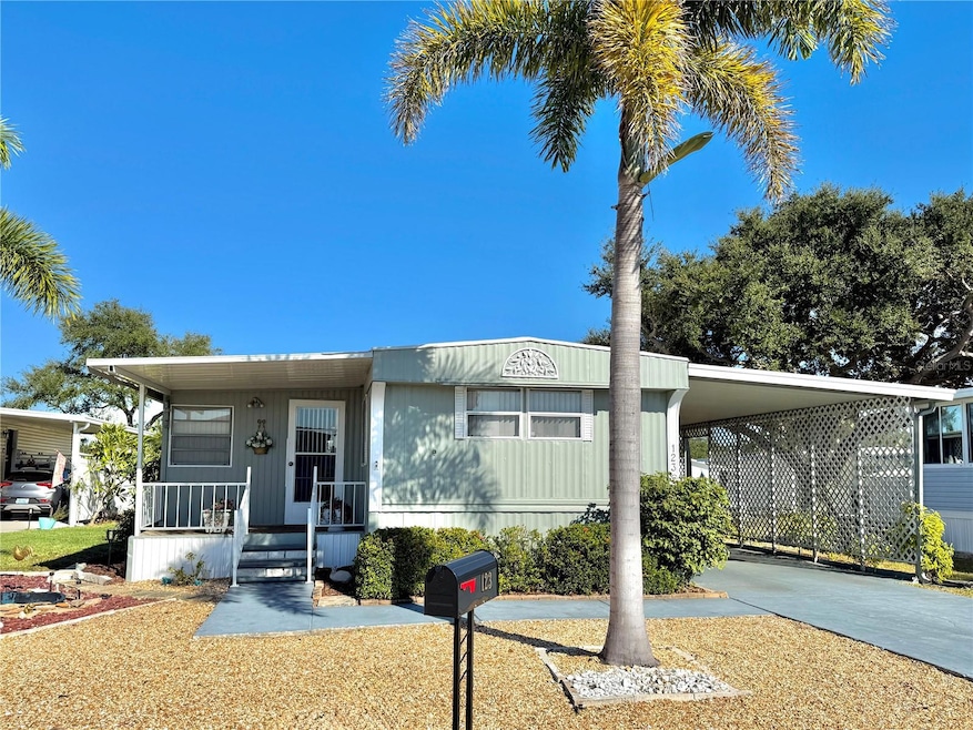 123 Saint Kitts Way, Apollo Beach, FL 33572 - photo 1