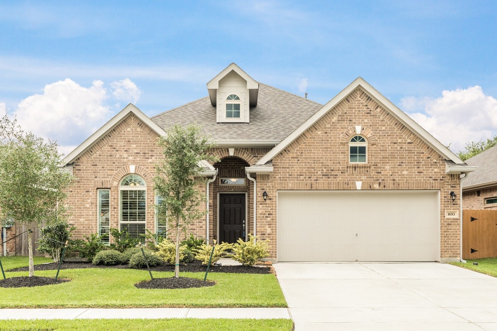 1653 Morgan Trail Dr, Alvin, TX 77511 - photo 1