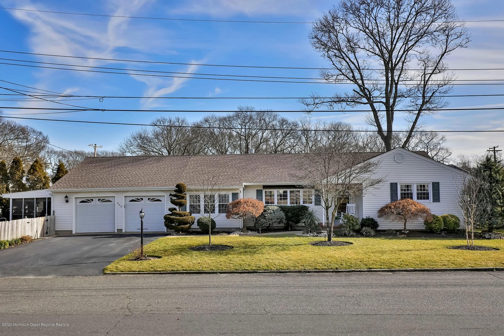 408 Jarob Ct Point Pleasant NJ-001-034-1