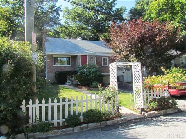 79 Putnam Ave, Yonkers, NY 10705 - photo 1