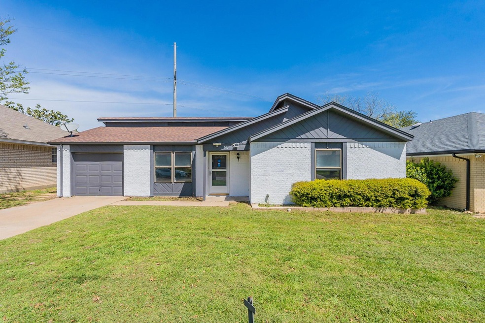 103 Black Forest Dr, Weatherford, TX 76086 - photo 1