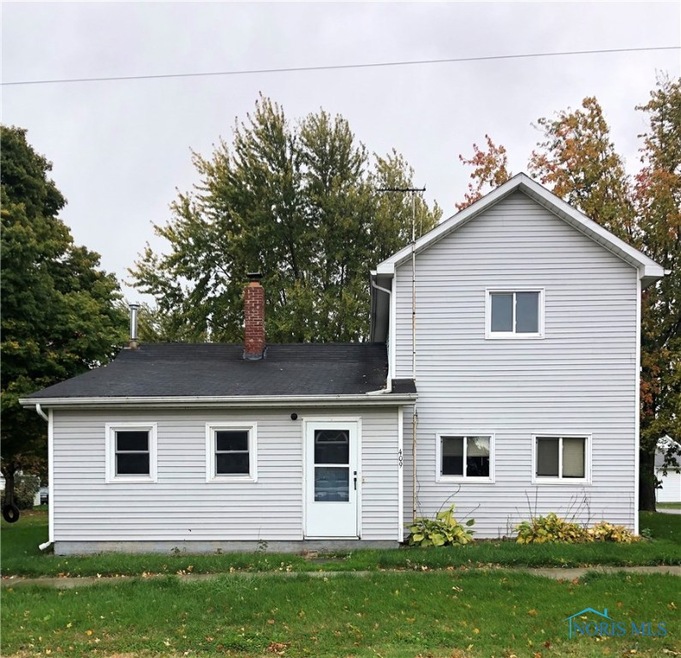 409 W Church St, West Unity, OH 43570 - photo 1