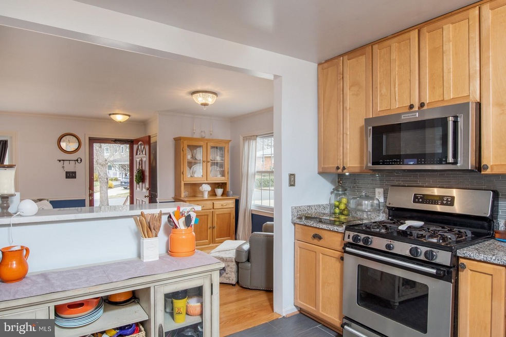 1901 Paul Spring Pkwy, Alexandria, VA 22308 - photo 1