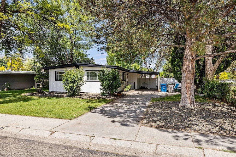 Sold • Co-Listing Agent