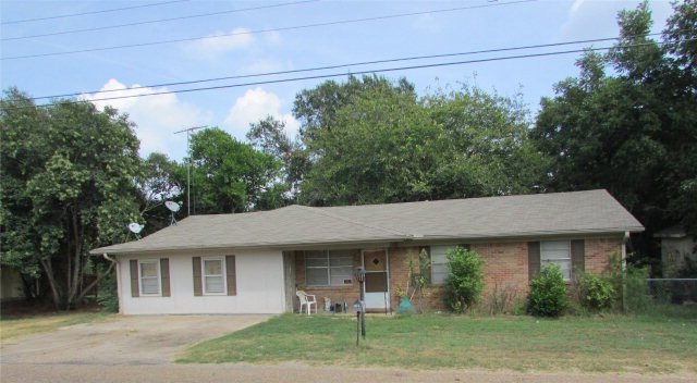 142 Pecan Cir, Athens, TX 75751 - photo 1