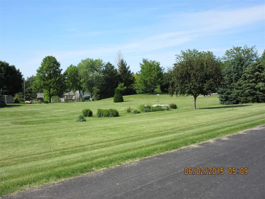 8409 N Birdie Ln, Evansville, WI 53536 - photo 1