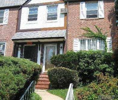 82-31 165th St, Jamaica, NY 11432 - photo 1