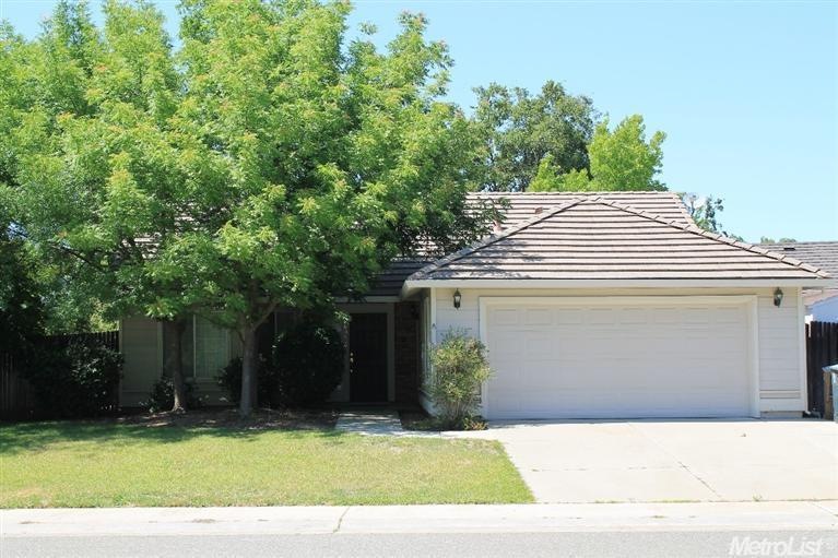 6013 Elk Spring Way, Elk Grove, CA 95758 - photo 1