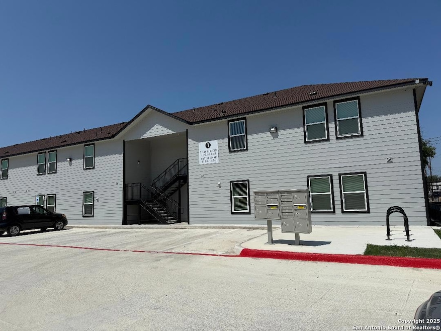 For Rent $1,075/month