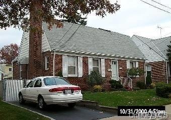 1040 Propp Ave, Franklin Square, NY 11010 - photo 1
