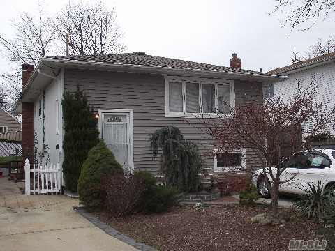 unlisted-address, Lindenhurst, NY 11757 - photo 1