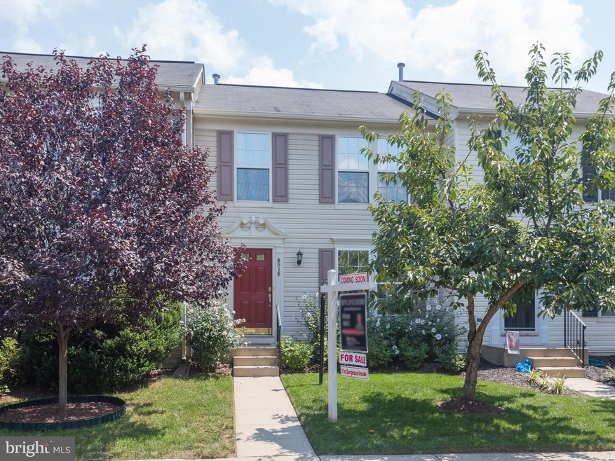 9019 Falcon Glen Ct, Bristow, VA 20136 - photo 1