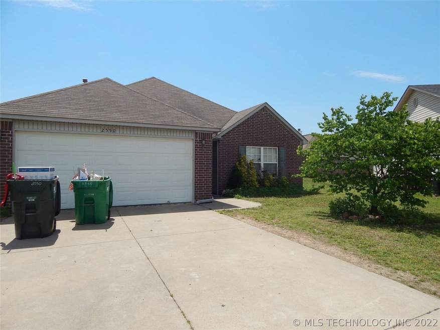2550 W Mounds Ct, Sapulpa, OK 74066 - photo 1