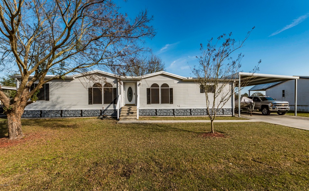 107 Blanco Dr, Youngsville, LA 70592 - photo 1