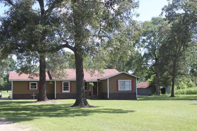 1812 S Farm To Market 706, Lufkin, TX 75904 - photo 1