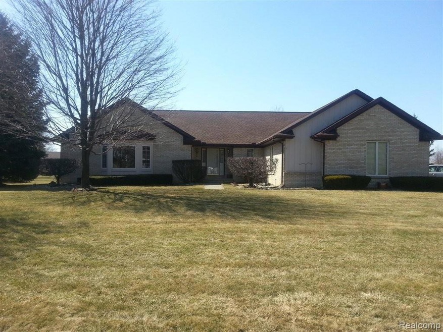 6086 Covered Wagons Trail, Flint, MI 48532 - photo 1