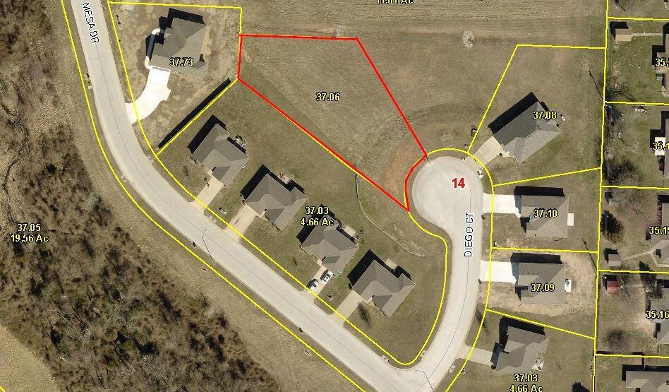 000 Diego Ct, Bolivar, MO 65613 - photo 1