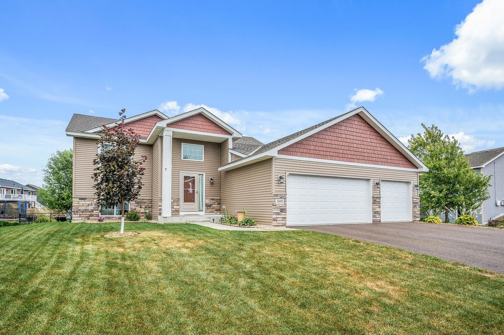 Sold $329,900 • Co-Listing Agent