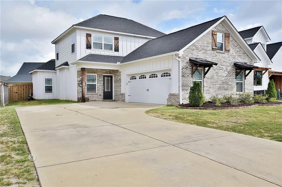 View of front of house with a front lawn