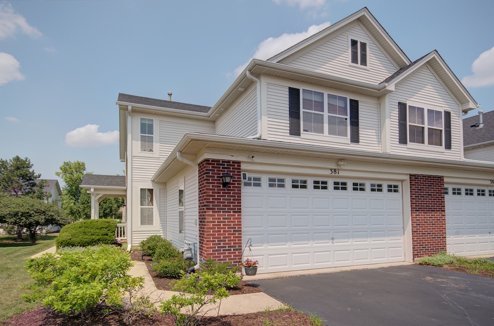 381 Chesapeake Ln, Oswego, IL 60543 - photo 1