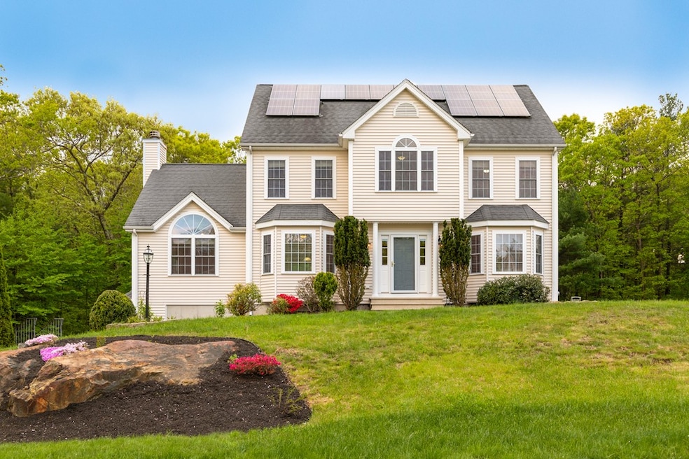 21 Rockridge Rd, Hopedale, MA 01747 - photo 1